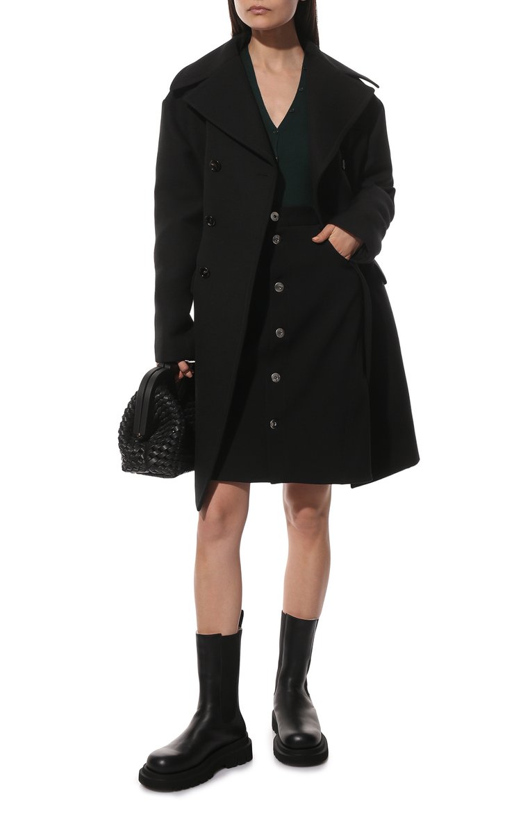 Женские кожаные ботинки bv lug BOTTEGA VENETA черного цвета, арт. 678091/V1BN1 | Фото 2 (Материал утеплителя: Натуральный мех; Каблук высота: Низкий; Подошва: Платформа; Женское Кросс-КТ: Челси-ботинки; Нос: Не проставлено; Материал внешний: Натуральная кожа)