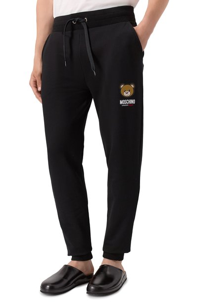 Хлопковые джоггеры MOSCHINO черного цвета по цене 21700 руб., арт. A6890/4409, фото 3 Хлопковые джоггеры MOSCHINO, арт. A6890/4409, фото 3