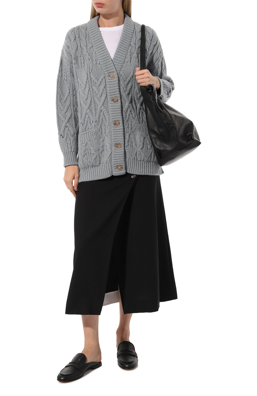 Кашемировый кардиган COLOMBO голубого цвета по цене 562000 руб., арт. MA04321/1-1.8KC, фото 2 Кашемировый кардиган COLOMBO, арт. MA04321/1-1.8KC, фото 2