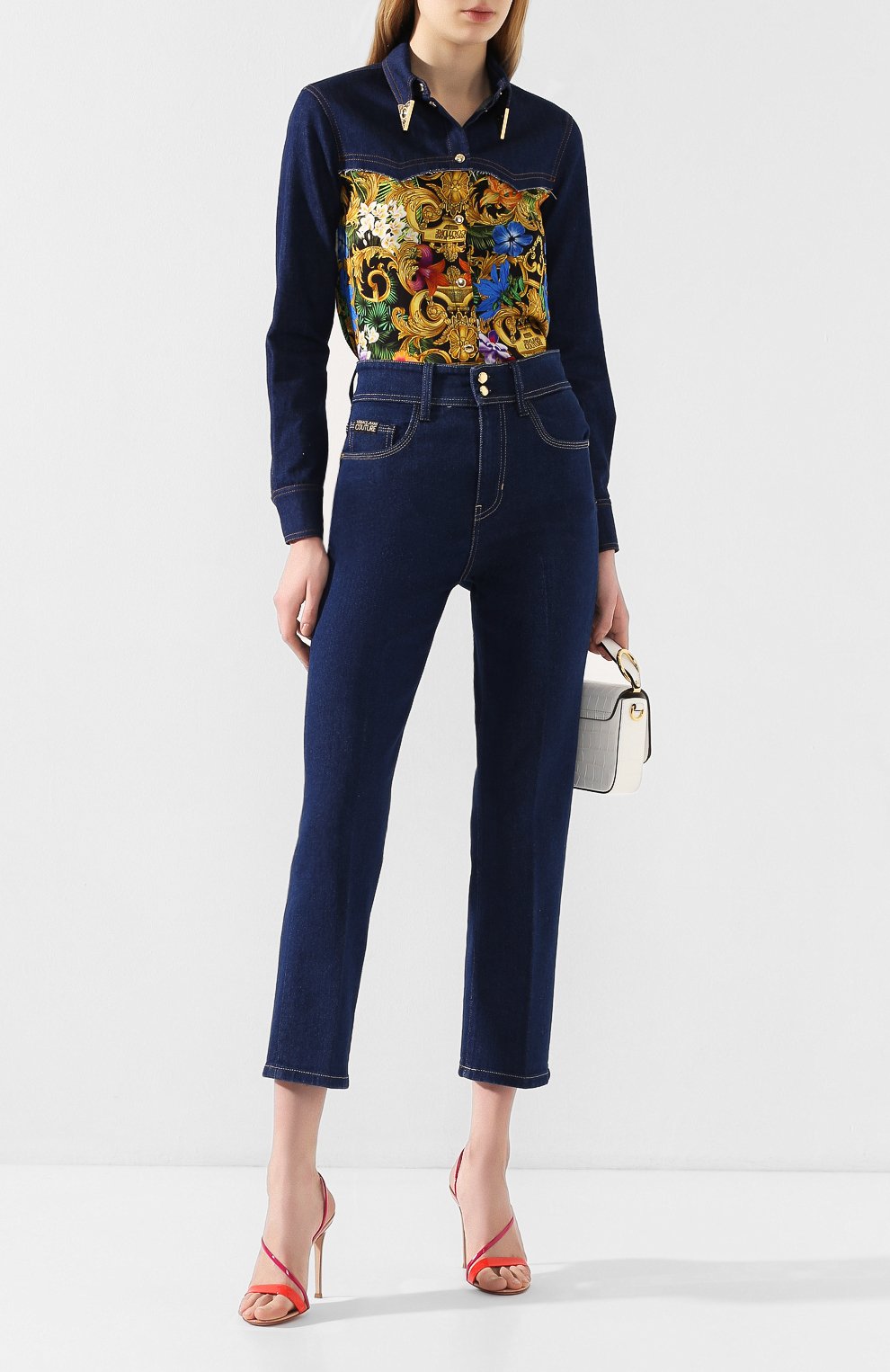 Джинсовая блузка VERSACE JEANS COUTURE разноцветного цвета по цене 38050 руб., арт. B0HVA615-VDP215/S0650, фото 2 Джинсовая блузка VERSACE JEANS COUTURE, арт. B0HVA615-VDP215/S0650, фото 2