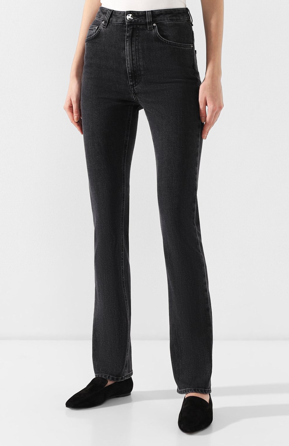 Джинсы с потертостями TOTEME серого цвета по цене 14350 руб., арт. STANDARD DENIM 1806-2446, фото 3 Джинсы с потертостями TOTEME, арт. STANDARD DENIM 1806-2446, фото 3