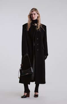 Женская сумка le bisou perle JACQUEMUS черного цвета, арт. 23E/231BA057-3000 | Фото 8 (Размер: medium; Материал: Натуральная кожа; Материал сплава: Проставлено; Драгоценные камни: Проставлено; Сумки-технические: Сумки через плечо)