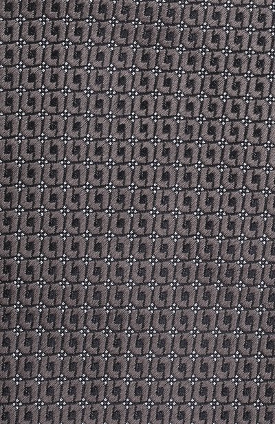 Шелковый галстук BRIONI темно-серого цвета по цене 23250 руб., арт. 061D00/P140S, фото 4 Шелковый галстук BRIONI, арт. 061D00/P140S, фото 4
