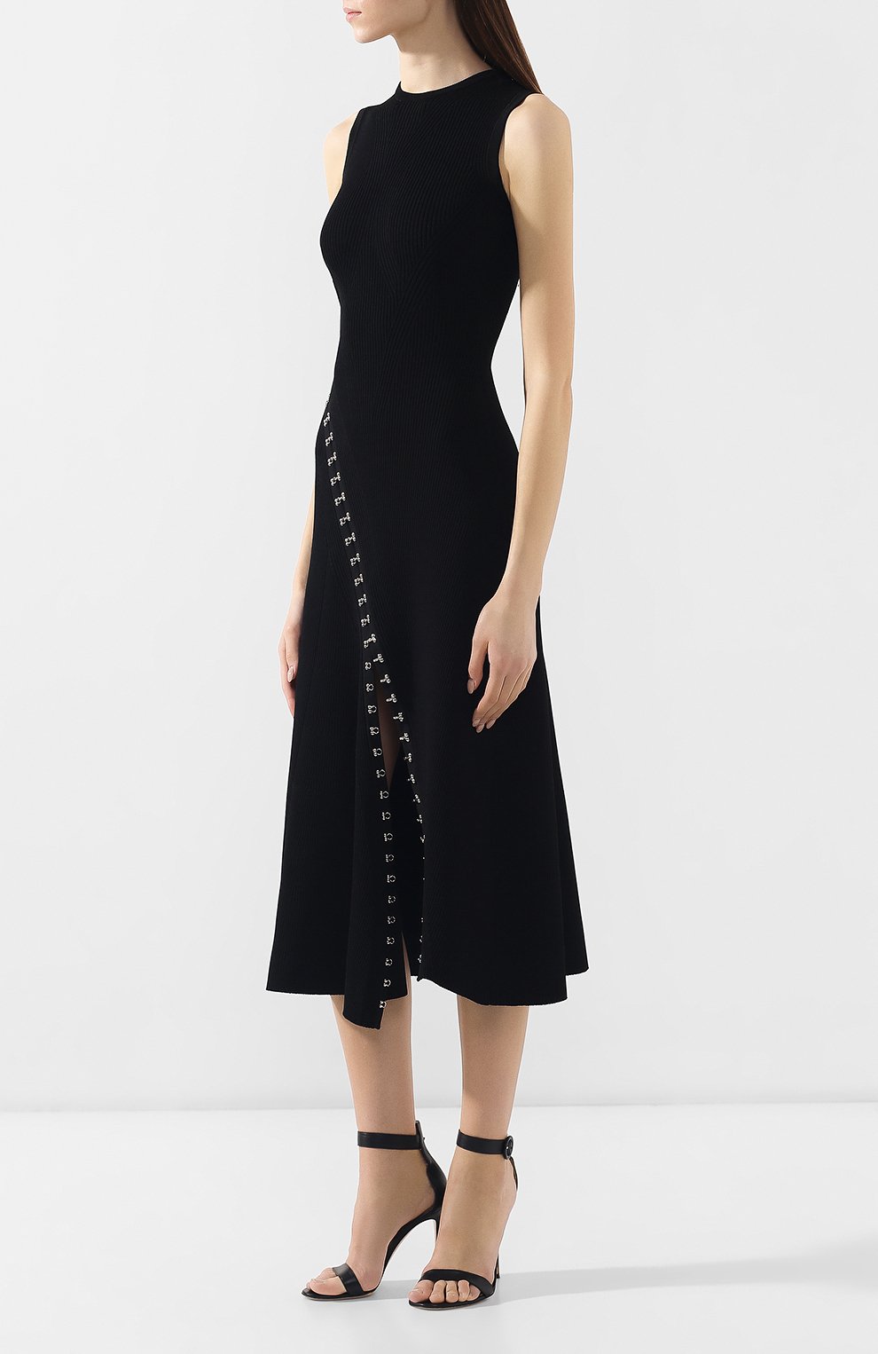 Платье из вискозы ALEXANDER MCQUEEN черного цвета по цене 299500 руб., арт. 571642/Q1WVJ, фото 3 Платье из вискозы ALEXANDER MCQUEEN, арт. 571642/Q1WVJ, фото 3
