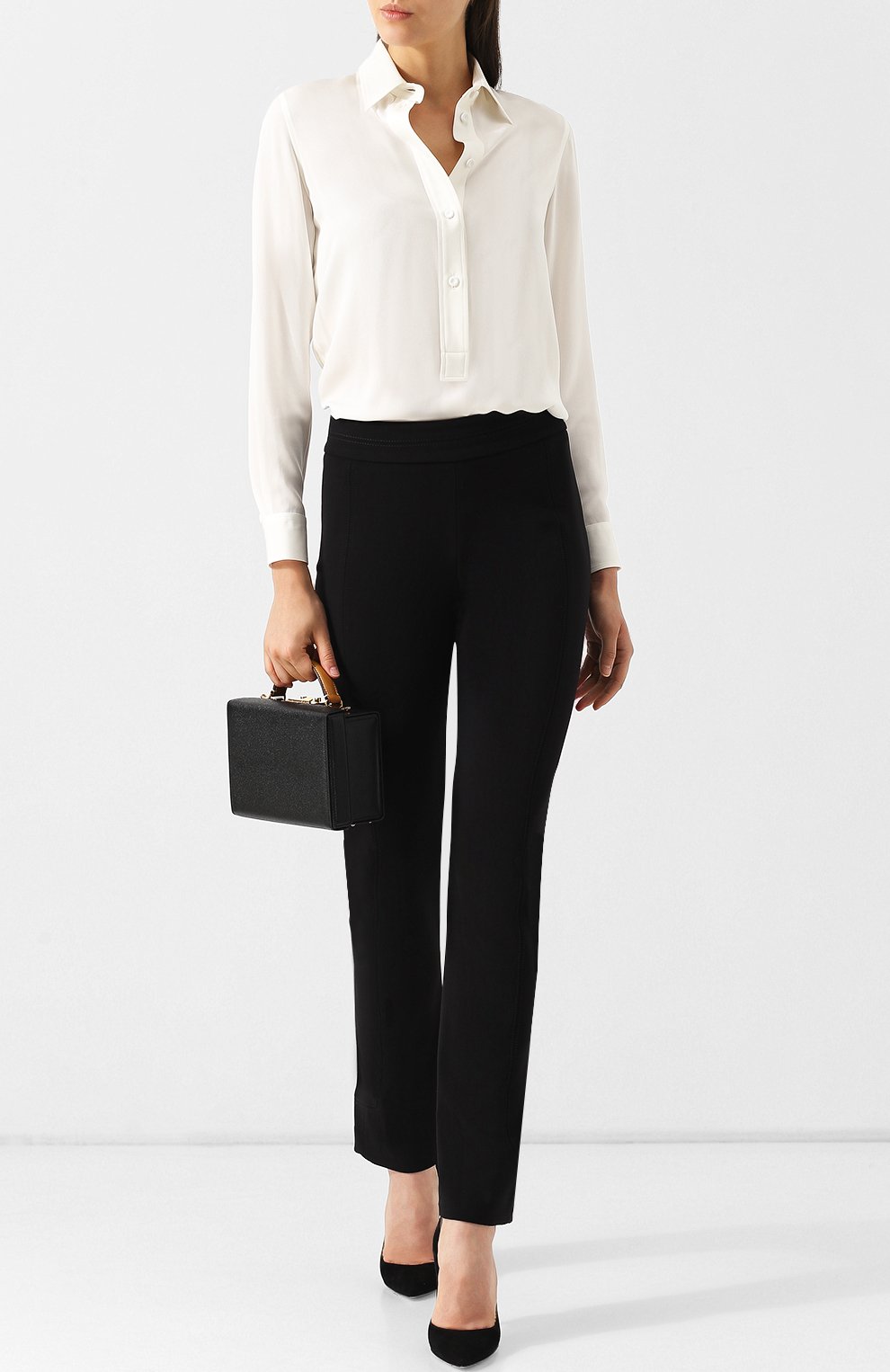 Однотонные шерстяные брюки GIORGIO ARMANI черного цвета по цене 113500 руб., арт. 8WHPP00R/T001J, фото 2 Однотонные шерстяные брюки GIORGIO ARMANI, арт. 8WHPP00R/T001J, фото 2