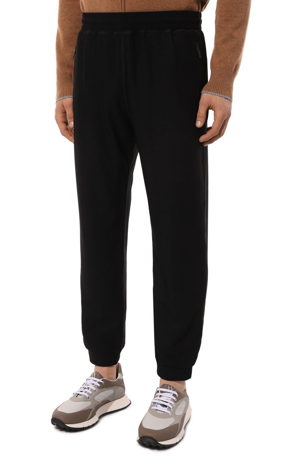 Джоггеры GIORGIO ARMANI черного цвета по цене 96350 руб., арт. 3DSP74/SJFJZ, фото 3 Джоггеры GIORGIO ARMANI, арт. 3DSP74/SJFJZ, фото 3
