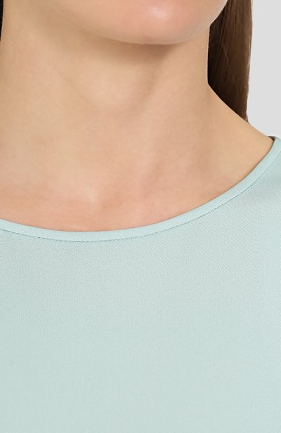 Топ прямого кроя с круглым вырезом ARMANI COLLEZIONI зеленого цвета по цене 15300 руб., арт. VMC05T/VM332, фото 5 Топ прямого кроя с круглым вырезом ARMANI COLLEZIONI, арт. VMC05T/VM332, фото 5
