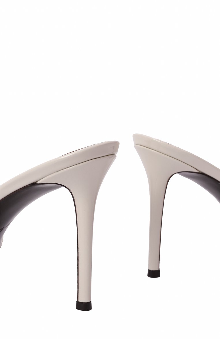 Женские лакированные мюли intriigo 90 GIUSEPPE ZANOTTI DESIGN молочного цвета, арт. I400007 | Фото 7 (Материал внутренний: Натуральная кожа; Каблук высота: Высокий; Подошва: Плоская; Материал внешний: Натуральная кожа; Каблук тип: Шпилька; Автоматизация состава: Проставлено; Автоматизация ТО: Проставлено)