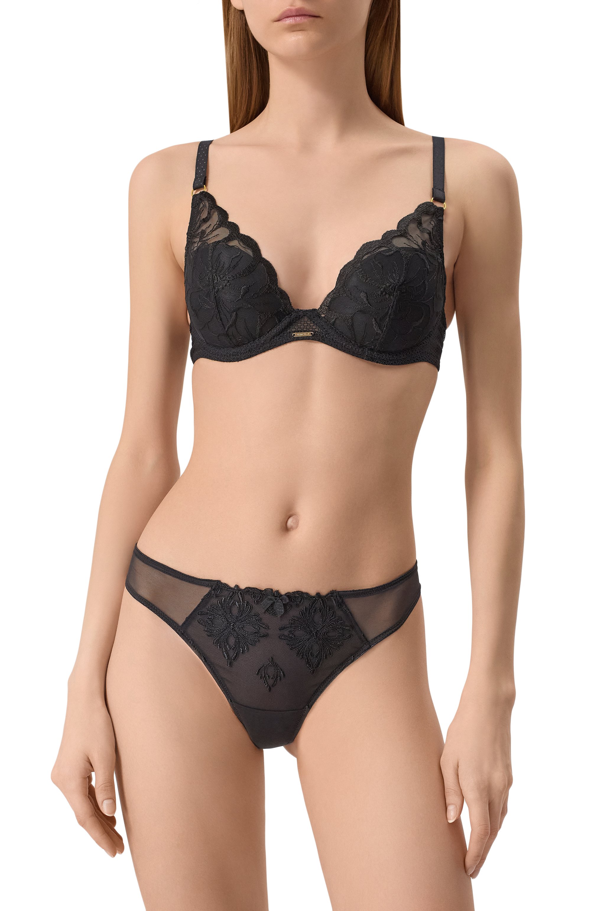 Бюстгальтер с чашкой пуш-ап CHANTELLE черного цвета по цене 18110 руб., арт. C12M20., фото 2 Бюстгальтер с чашкой пуш-ап CHANTELLE, арт. C12M20., фото 2