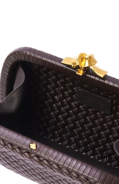 Клатч tosca knot BOTTEGA VENETA темно-коричневого цвета по цене 551000 руб., арт. 866062/V2EZ0, фото 5 Клатч tosca knot BOTTEGA VENETA, арт. 866062/V2EZ0, фото 5