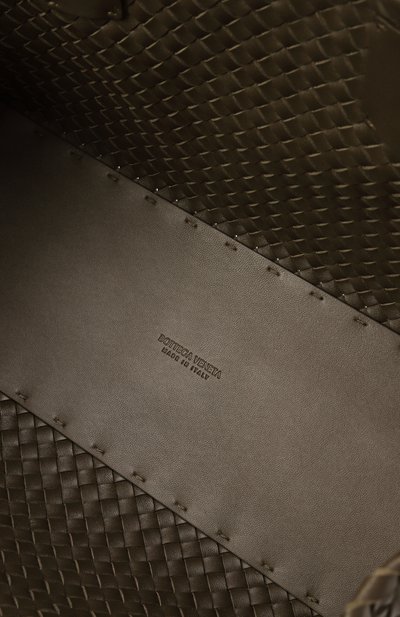 Сумка-тоут cabat medium BOTTEGA VENETA хаки цвета по цене 998000 руб., арт. 608810/V10W1, фото 5 Сумка-тоут cabat medium BOTTEGA VENETA, арт. 608810/V10W1, фото 5
