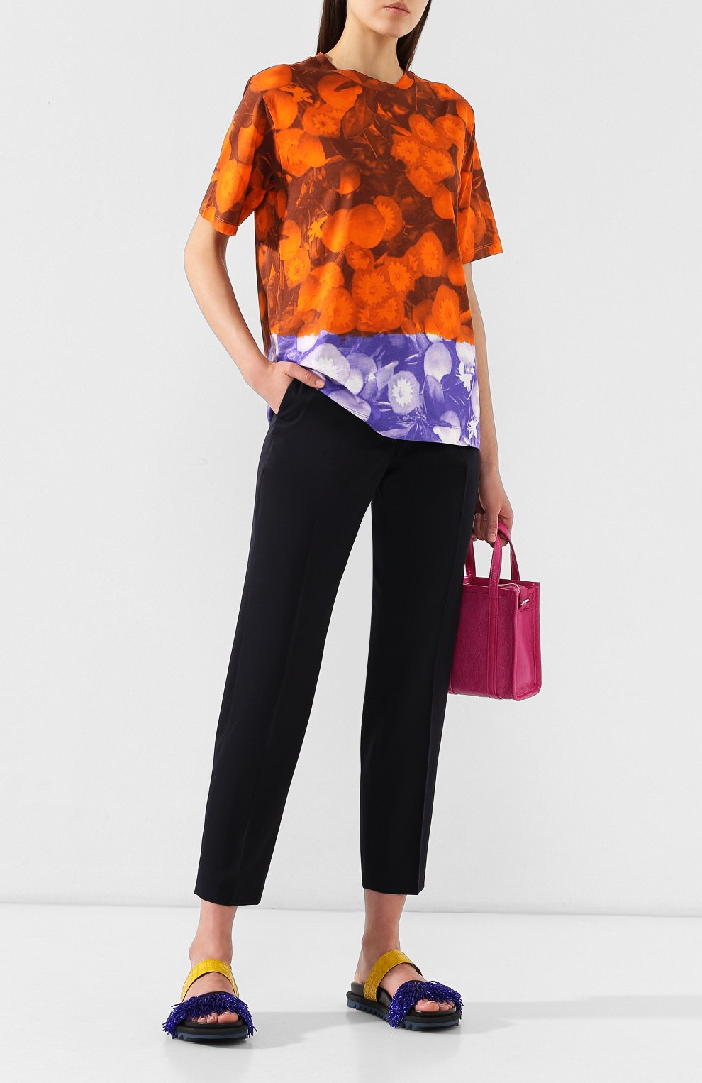 Шерстяные брюки DRIES VAN NOTEN темно-синего цвета по цене 58600 руб., арт. 191-10958-7228, фото 2 Шерстяные брюки DRIES VAN NOTEN, арт. 191-10958-7228, фото 2
