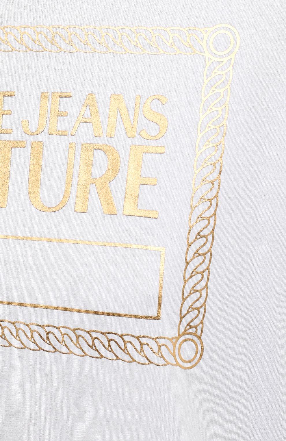 Хлопковая футболка VERSACE JEANS COUTURE белого цвета по цене 14550 руб., арт. 71HAHT13-71DP614 PIECE NR F0IL C0TT0N/CJ00T, фото 5 Хлопковая футболка VERSACE JEANS COUTURE, арт. 71HAHT13-71DP614 PIECE NR F0IL C0TT0N/CJ00T, фото 5