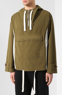 Мужская хлопковый анорак ACNE STUDIOS хаки цвета, арт. B90101 | Фото 3 (Кросс-КТ: Куртка, Ветровка; Рукава: Длинные; Материал внутренний: Не назначено; Материал сплава: Проставлено; Стили: Милитари; Материал внешний: Хлопок; Мужское Кросс-КТ: Верхняя одежда; Драгоценные камни: Проставлено; Длина (верхняя одежда): Короткие; Статус проверки: Проверена категория)