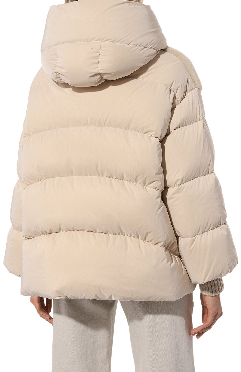 Пуховик nausica-omt MOORER кремового цвета по цене 574500 руб., арт. NAUSICA/0MT, фото 4 Пуховик nausica-omt MOORER, арт. NAUSICA/0MT, фото 4