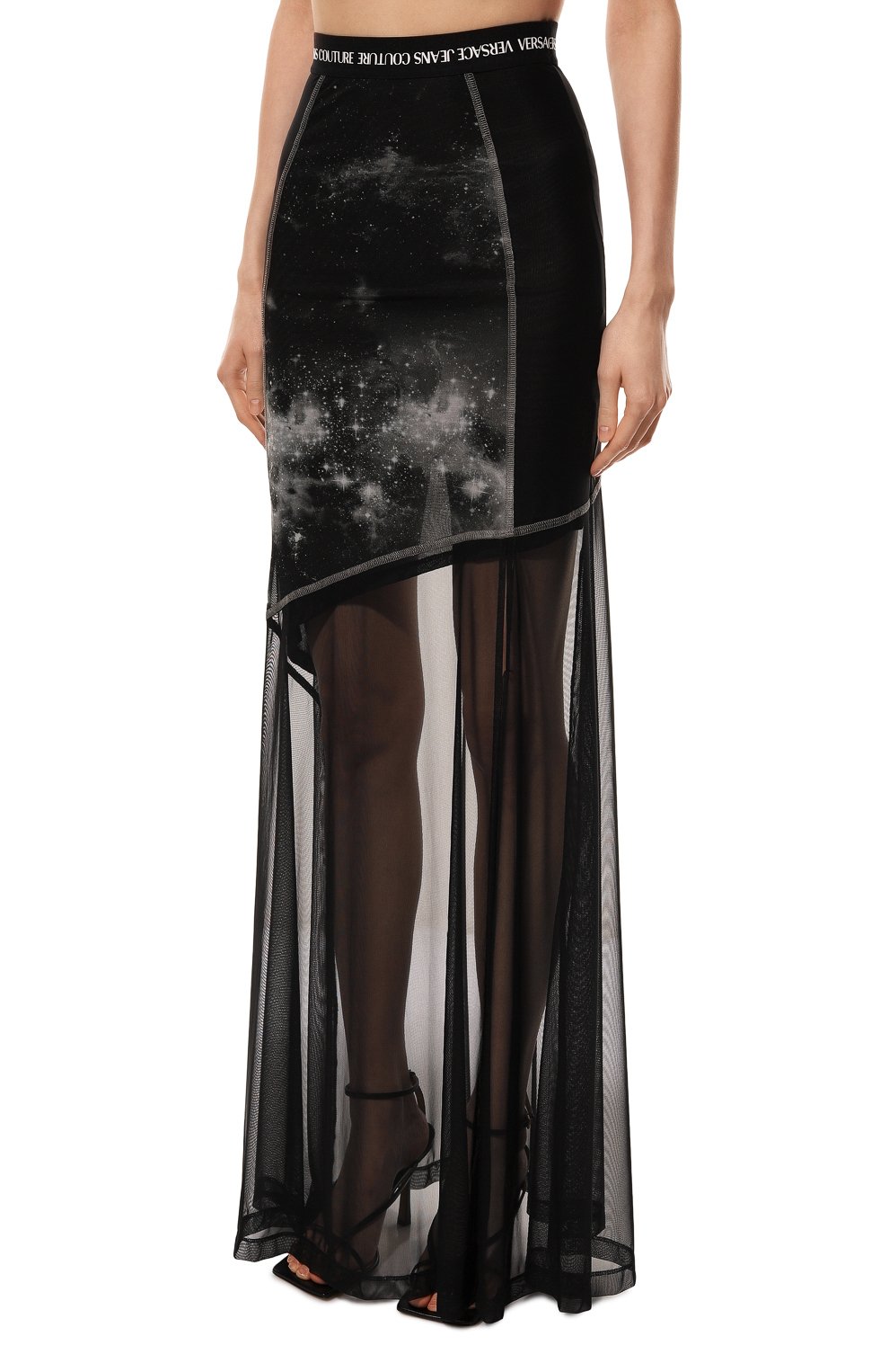 Юбка VERSACE JEANS COUTURE черного цвета по цене 34300 руб., арт. 73HAE809-73DP809 TULLE ST PRINT SPACE/JS107, фото 3 Юбка VERSACE JEANS COUTURE, арт. 73HAE809-73DP809 TULLE ST PRINT SPACE/JS107, фото 3