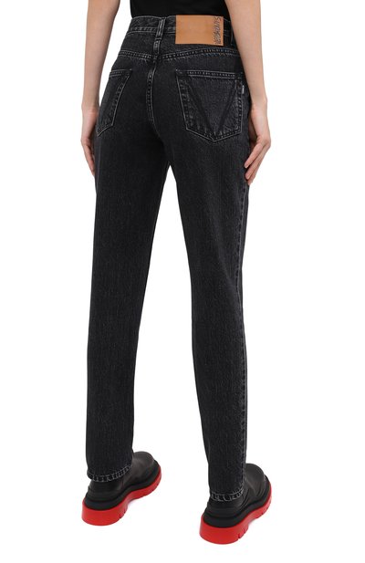 Джинсы VETEMENTS черного цвета по цене 96300 руб., арт. WAH21PA135 2802/WASHED BLACK, фото 5 Джинсы VETEMENTS, арт. WAH21PA135 2802/WASHED BLACK, фото 5