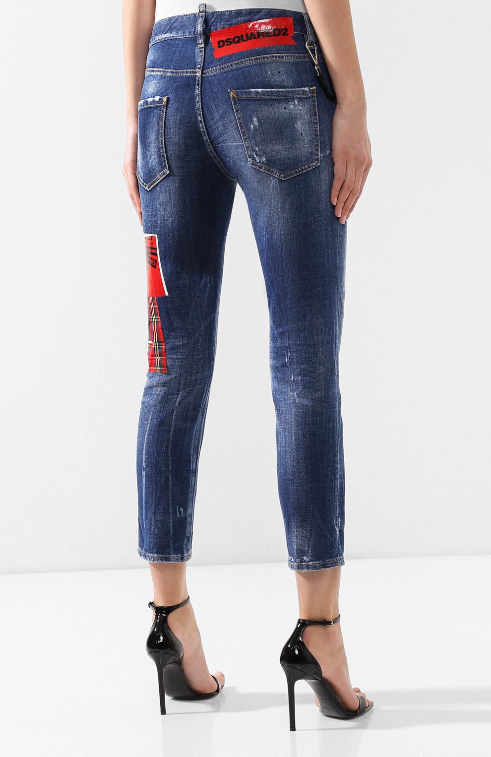 Укороченные джинсы DSQUARED2 синего цвета по цене 78650 руб., арт. S75LB0149/S30342, фото 4 Укороченные джинсы DSQUARED2, арт. S75LB0149/S30342, фото 4