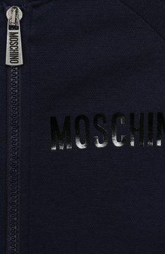 Детский толстовка MOSCHINO синего цвета, арт. HUF03I/LCA17/4A-8A | Фото 3 (Материал внешний: Синтетический материал, Хлопок; Рукава: Длинные; Мальчики Кросс-КТ: Толстовка-одежда; Драгоценные камни: Проставлено; Материал сплава: Проставлено; Ростовка одежда: 4 года | 104 см, 5 лет | 110 см, 6 лет | 116 см, 8 лет | 128 см)