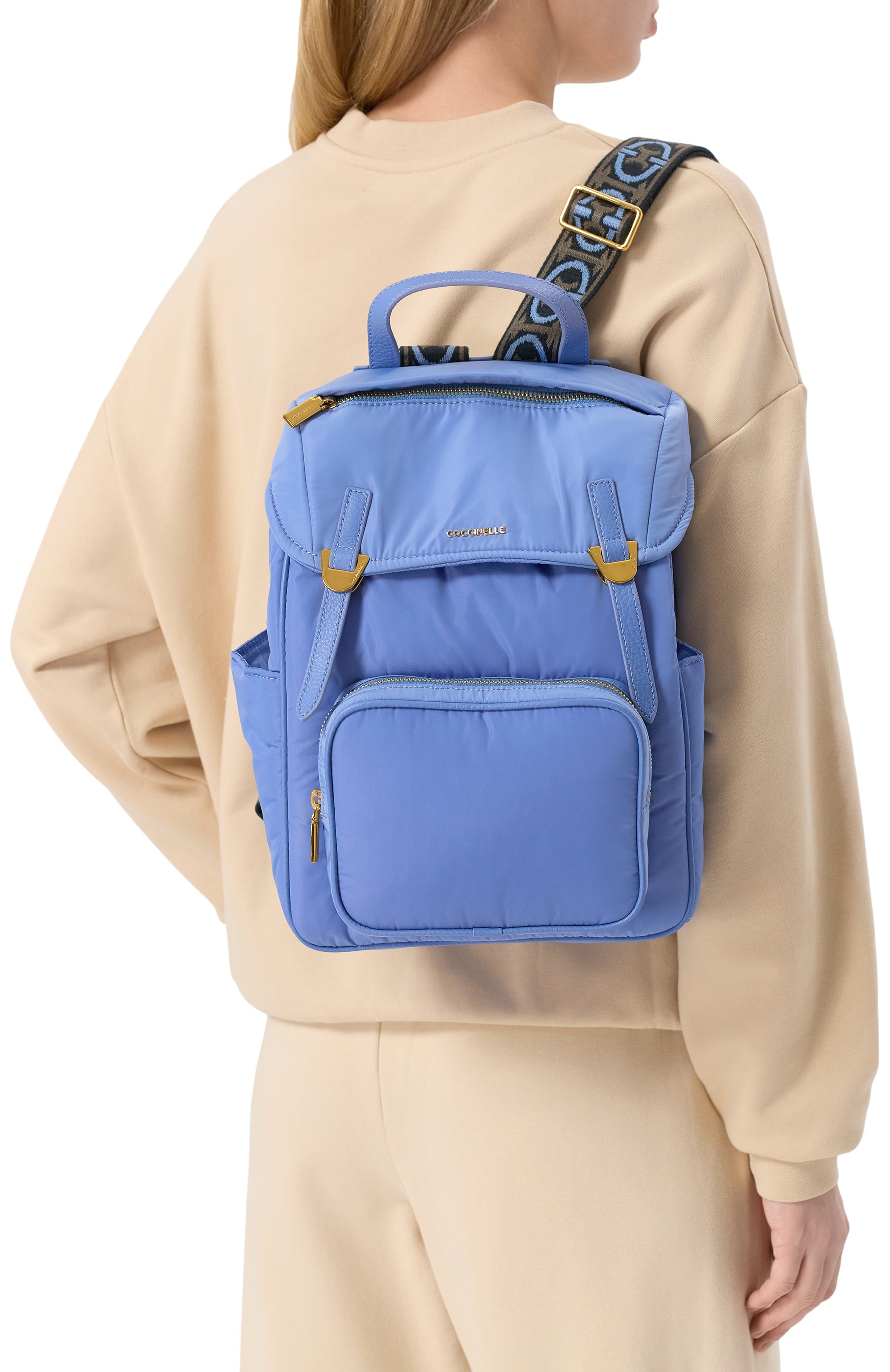 Рюкзак coccinelle campus medium COCCINELLE голубого цвета по цене 40700 руб., арт. E1RFH140301, фото 2 Рюкзак coccinelle campus medium COCCINELLE, арт. E1RFH140301, фото 2