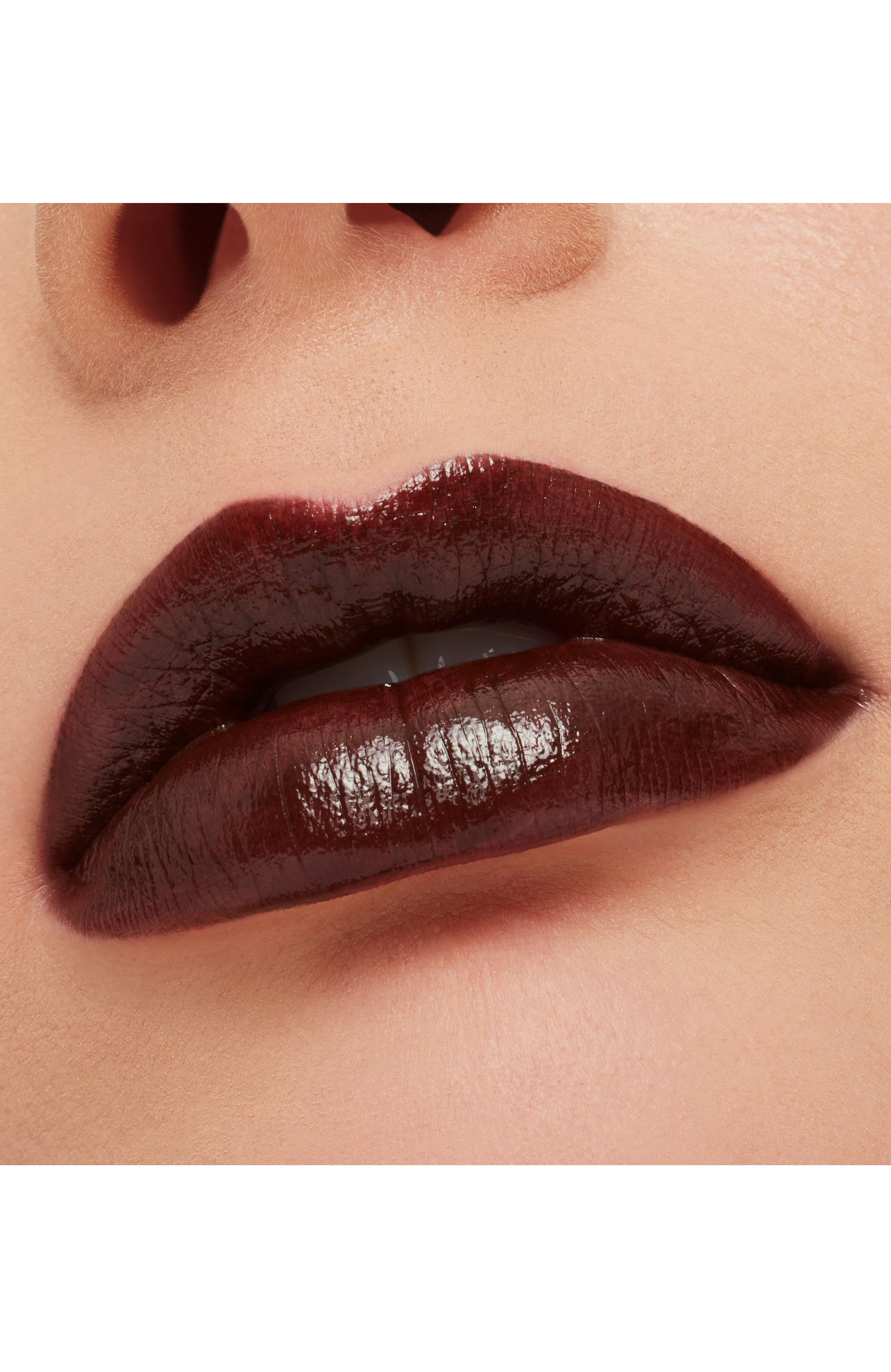 Губная помада macximal sleek satin, оттенок film noir (3,5g) MAC цвета по цене 3250 руб., арт. NW9M-32, фото 3 Губная помада macximal sleek satin, оттенок film noir (3,5g) MAC, арт. NW9M-32, фото 3