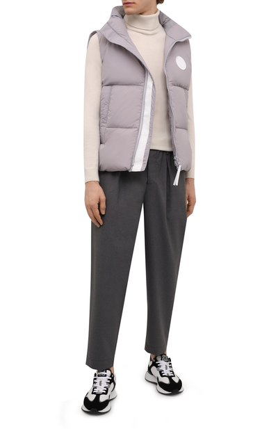 Пуховый жилет everett vest pastels CANADA GOOSE светло-серого цвета по цене 64000 руб., арт. 2614MB1, фото 2 Пуховый жилет everett vest pastels CANADA GOOSE, арт. 2614MB1, фото 2