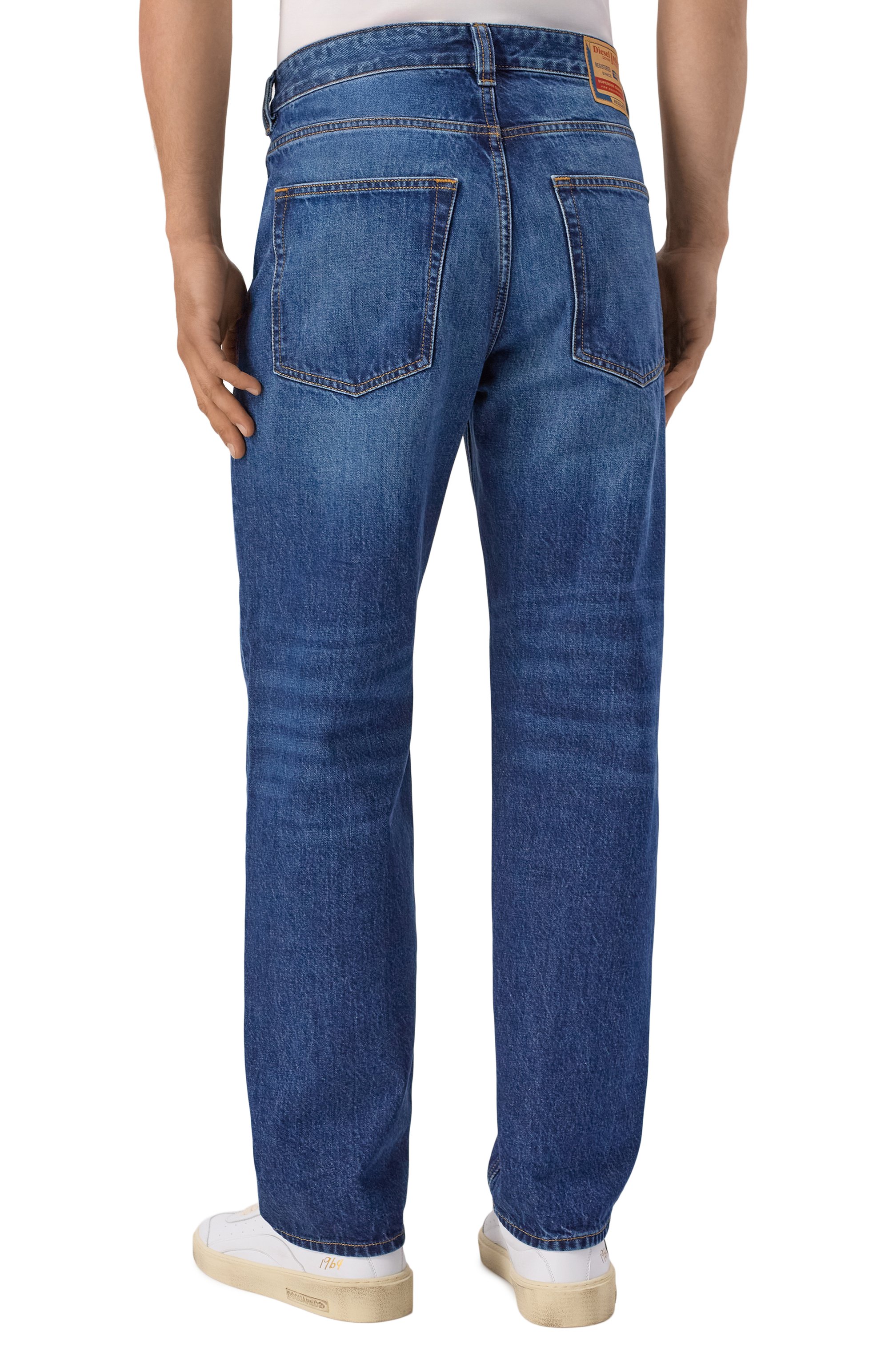 Джинсы 2024 d-macs DIESEL синего цвета по цене 21600 руб., арт. A18974/09I27, фото 4 Джинсы 2024 d-macs DIESEL, арт. A18974/09I27, фото 4