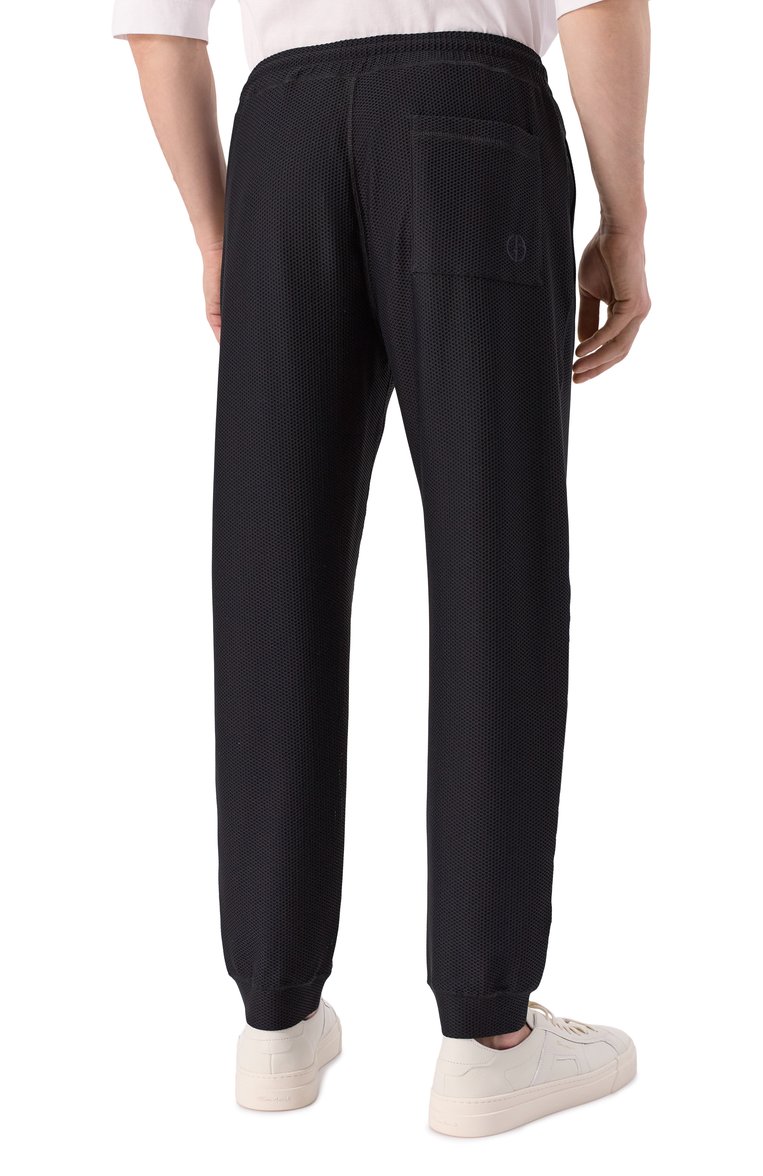 Мужские джоггеры GIORGIO ARMANI черного цвета, арт. GM001110/TE10045 | Фото 4 (Длина (брюки, джинсы): Стандартные; Силуэт М (брюки): Джоггеры; Стили: Кэжуэл; Материал внешний: Синтетический материал)
