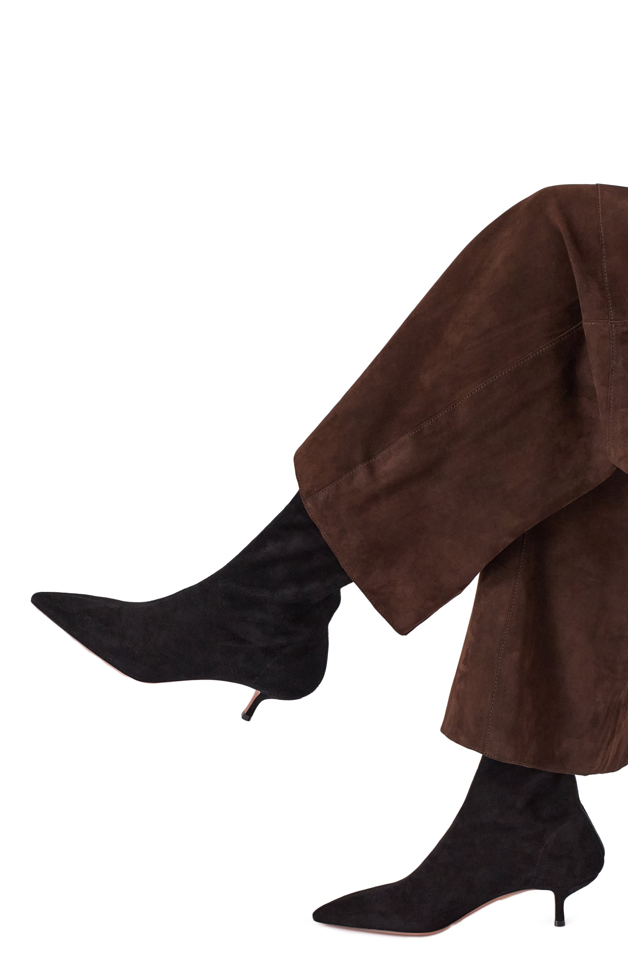 Замшевые ботильоны montmartre 50 AQUAZZURA черного цвета по цене 105000 руб., арт. MNRMIDB0/SUE, фото 2 Замшевые ботильоны montmartre 50 AQUAZZURA, арт. MNRMIDB0/SUE, фото 2