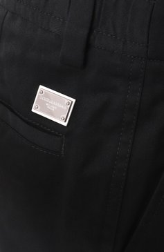 Мужские хлопковые брюки-карго DOLCE & GABBANA черного цвета, арт. GP0Y1T/FUFL3 | Фото 6 (Длина (брюки, джинсы): Стандартные; Драгоценные камни: Проставлено; Материал сплава: Проставлено; Случай: Повседневный; Силуэт М (брюки): Карго; Стили: Кэжуэл; Материал внешний: Хлопок)