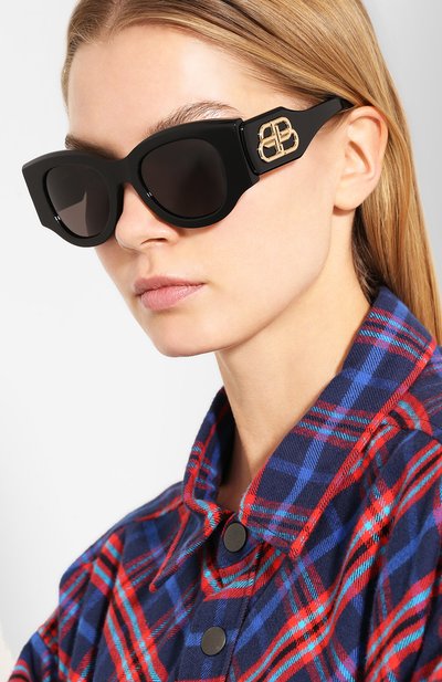 Солнцезащитные очки BALENCIAGA черного цвета по цене 29500 руб., арт. 595315/T0001, фото 2 Солнцезащитные очки BALENCIAGA, арт. 595315/T0001, фото 2