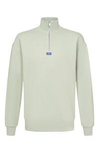 Светло-зеленый