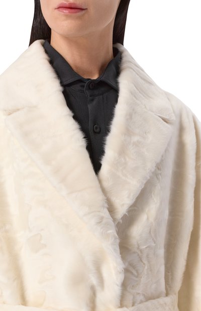 Шуба из каракульчи VICTORIA KUSENKOVA кремового цвета по цене 2552000 руб., арт. 707100001695, фото 5 Шуба из каракульчи VICTORIA KUSENKOVA, арт. 707100001695, фото 5