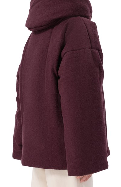 Пуховик DRIES VAN NOTEN бордового цвета по цене 242500 руб., арт. 262-010505/4237, фото 4 Пуховик DRIES VAN NOTEN, арт. 262-010505/4237, фото 4