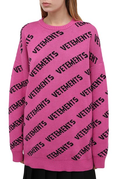 Свитер из хлопка и кашемира VETEMENTS фуксия цвета по цене 65750 руб., арт. UE51KN200P 1399/W, фото 3 Свитер из хлопка и кашемира VETEMENTS, арт. UE51KN200P 1399/W, фото 3
