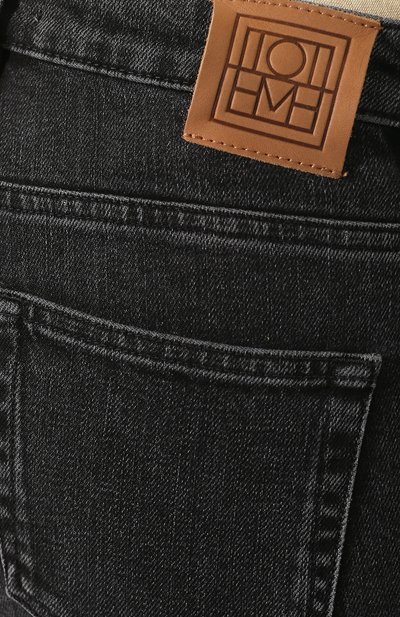 Джинсы TOTEME серого цвета по цене 20800 руб., арт. STRAIGHT DENIM 1701-2439, фото 5 Джинсы TOTEME, арт. STRAIGHT DENIM 1701-2439, фото 5