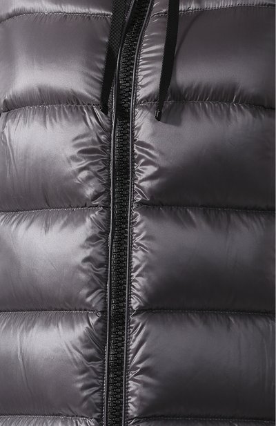 Стеганый пуховик moncler suyen с капюшоном MONCLER серого цвета по цене 145500 руб., арт. D2-093-49319-49-53052, фото 5 Стеганый пуховик moncler suyen с капюшоном MONCLER, арт. D2-093-49319-49-53052, фото 5