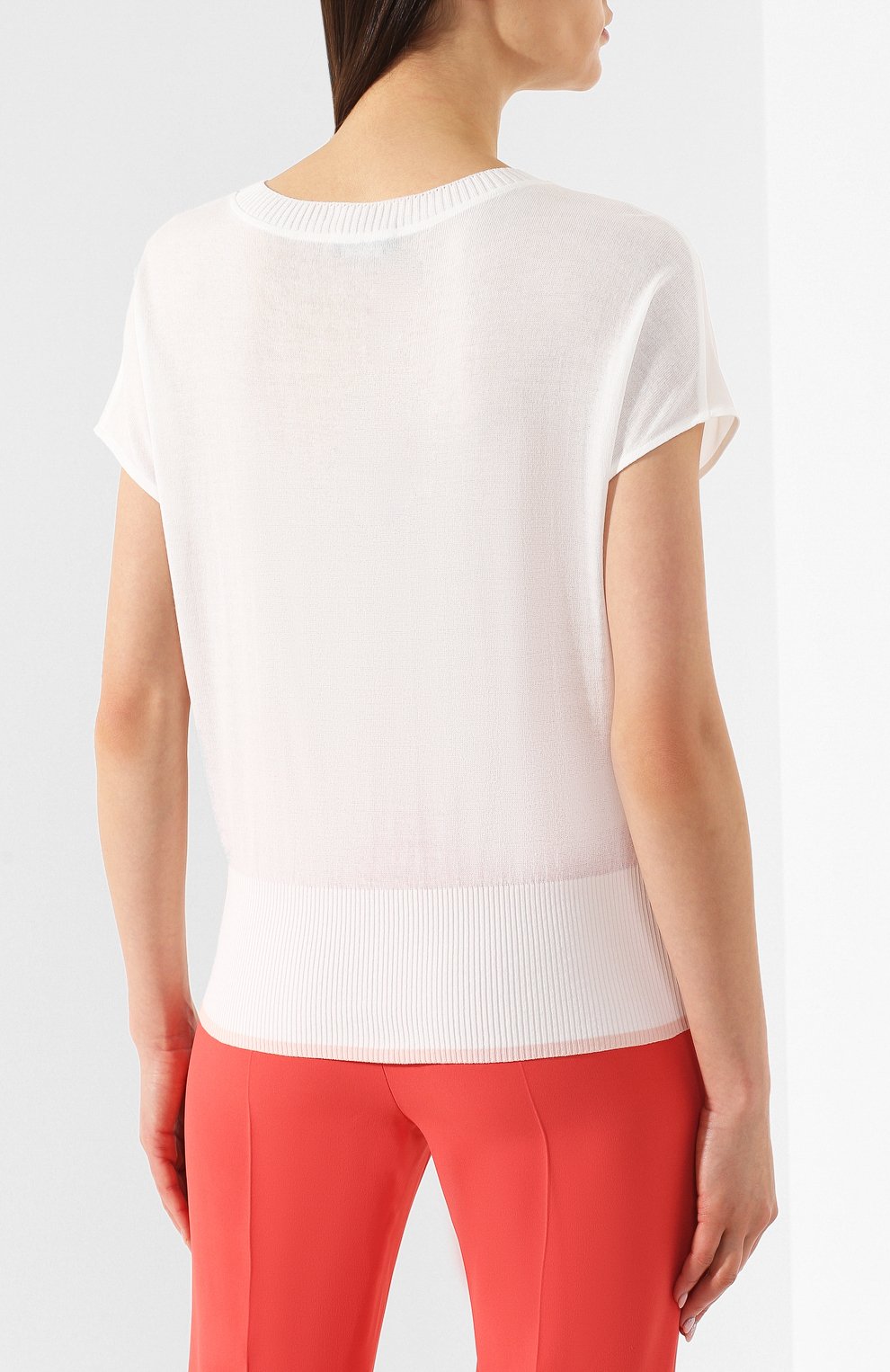 Шелковый топ EMPORIO ARMANI белого цвета по цене 41900 руб., арт. 2NK51T/28814, фото 4 Шелковый топ EMPORIO ARMANI, арт. 2NK51T/28814, фото 4