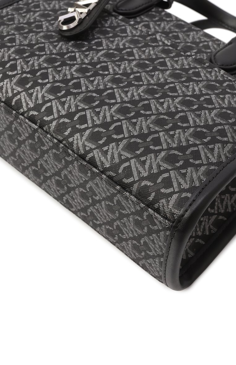 Женская сумка gigi MICHAEL MICHAEL KORS черного цвета, арт. 30F4S3GM5B | Фото 3 (Размер: small; Ремень/цепочка: На ремешке; Материал: Экокожа; Драгоценные камни: Проставлено; Материал сплава: Проставлено)