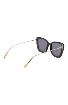 Женские солнцезащитные очки DIOR EYEWEAR черного цвета, арт. MISSDI0R B5I 12B0 | Фото 4 (Региональные ограничения белый список (Axapta Mercury): Не проставлено; Нос: Не проставлено; Материал: Пластик, Металл; Тип очков: С/з; Оптика Гендер: оптика-женское; Очки форма: Cat-eye, Бабочка)