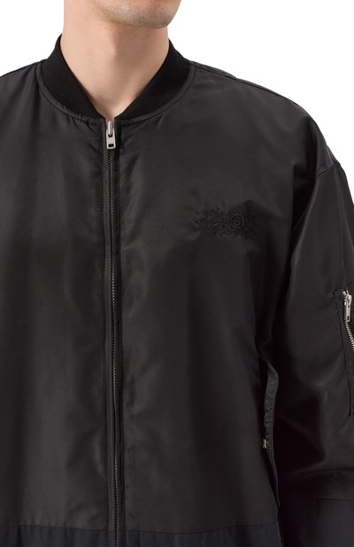 Бомбер MM6 черного цвета по цене 175500 руб., арт. SH0AM0033/M35257, фото 5 Бомбер MM6, арт. SH0AM0033/M35257, фото 5