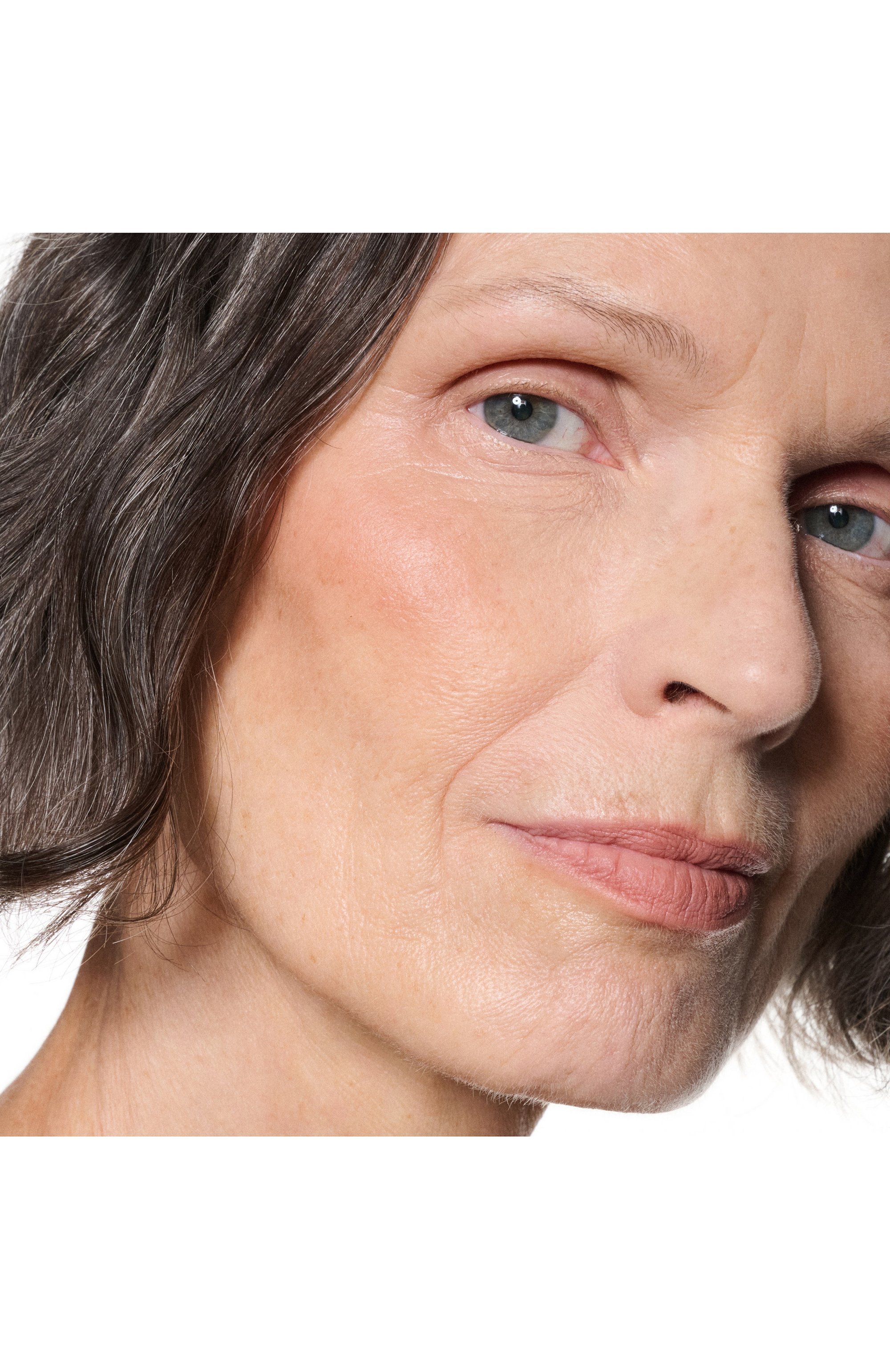 Муссовый тинт для губ и щек powder kiss lip+cheek mousse, оттенок habit (5ml) MAC, арт. SAND-53, фото 3