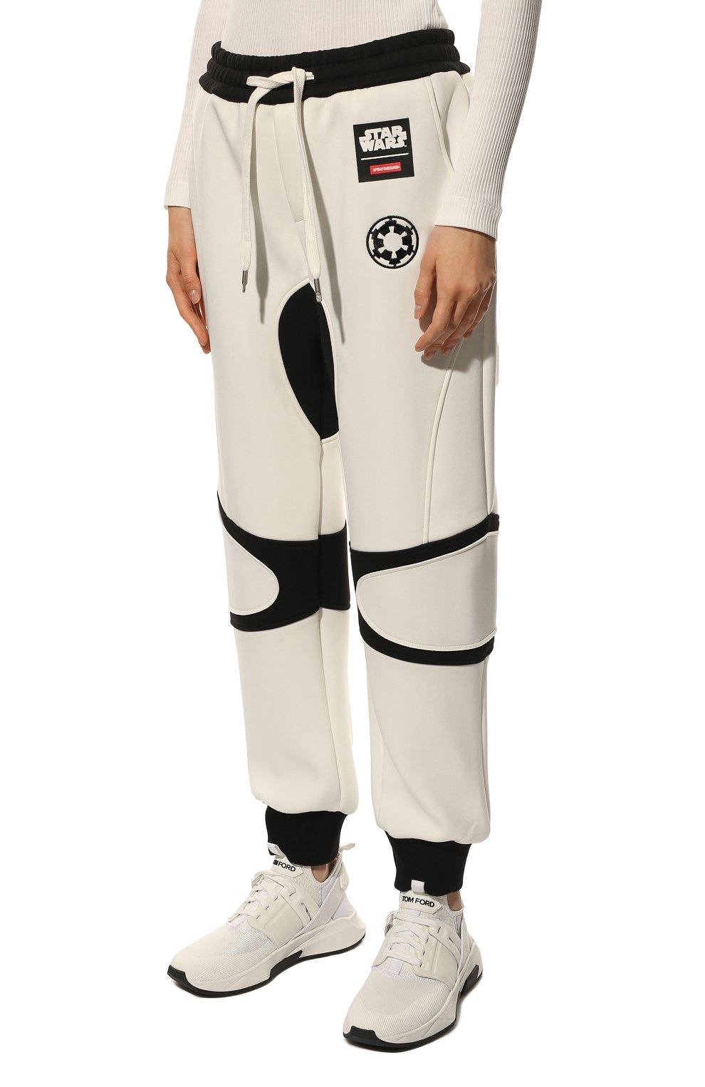 Джоггеры SPRAYGROUND молочного цвета по цене 18150 руб., арт. SG8435WH, фото 3 Джоггеры SPRAYGROUND, арт. SG8435WH, фото 3