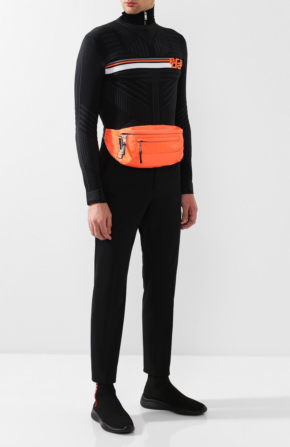 Высокие текстильные кроссовки prada linea rossa PRADA черного цвета по цене 73000 руб., арт. 4T3351-2OA8-F0002, фото 2 Высокие текстильные кроссовки prada linea rossa PRADA, арт. 4T3351-2OA8-F0002, фото 2