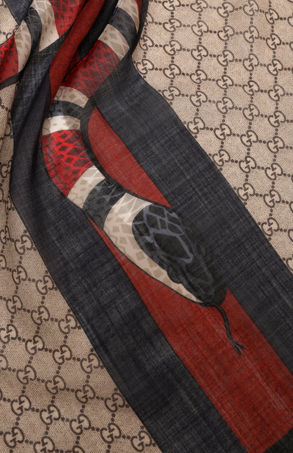 Шерстяной шарф GUCCI бежевого цвета по цене 51840 руб., арт. 429733 4G200, фото 4 Шерстяной шарф GUCCI, арт. 429733 4G200, фото 4