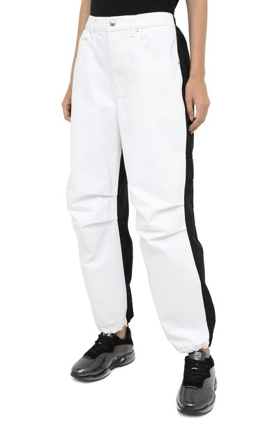 Джинсы ALEXANDER WANG белого цвета по цене 48100 руб., арт. 4DC2204791, фото 3 Джинсы ALEXANDER WANG, арт. 4DC2204791, фото 3