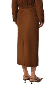 Женская замшевая юбка MIU MIU коричневого цвета, арт. MPD702-104R-F0401 | Фото 4 (Длина Ж (юбки, платья, шорты): Миди; Материал внешний: Натуральная кожа, Замша; Стили: Гламурный; Женское Кросс-КТ: Юбка-одежда)