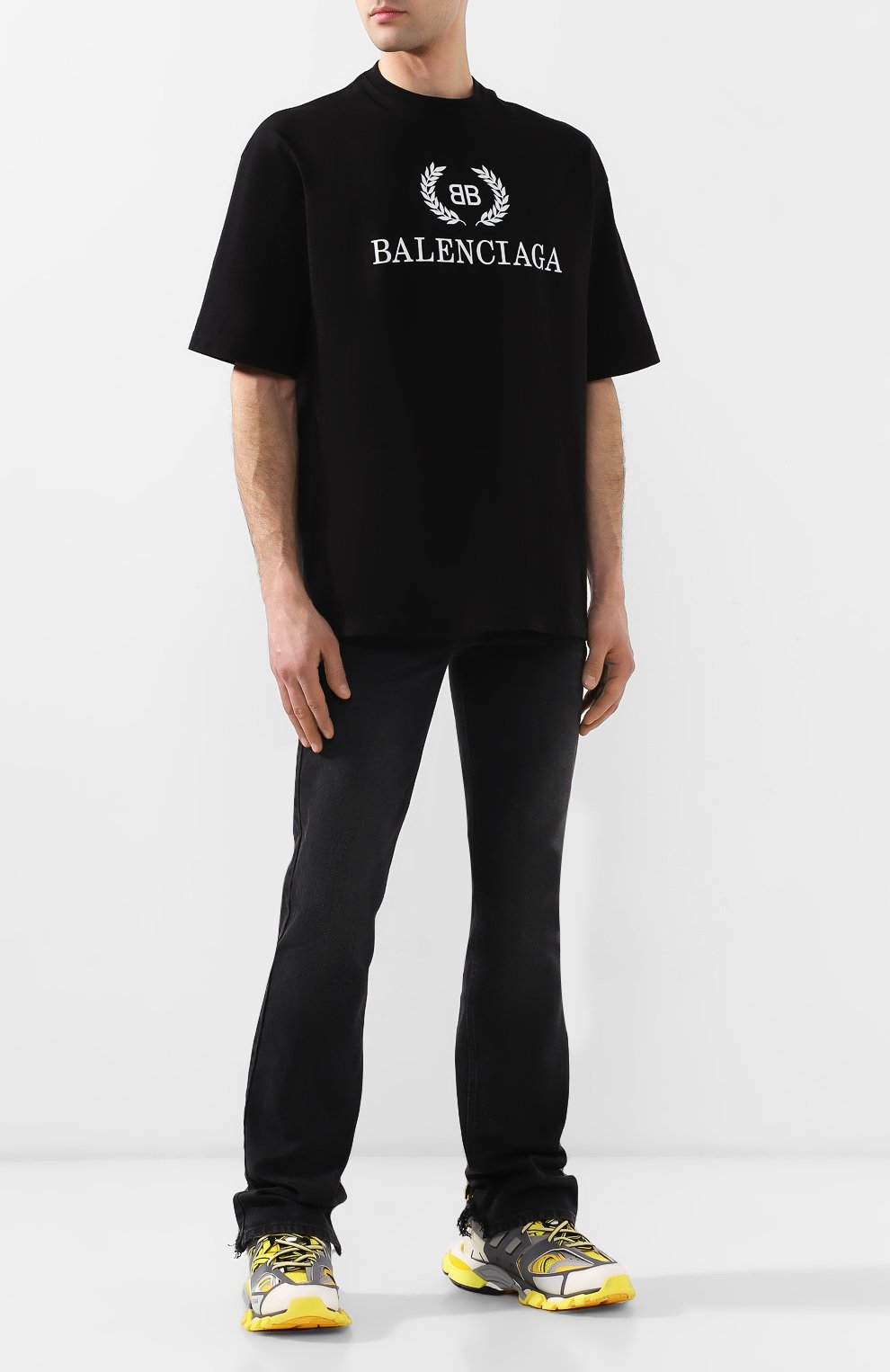 Хлопковая футболка BALENCIAGA черного цвета по цене 27150 руб., арт. 556148/TDV51, фото 2 Хлопковая футболка BALENCIAGA, арт. 556148/TDV51, фото 2