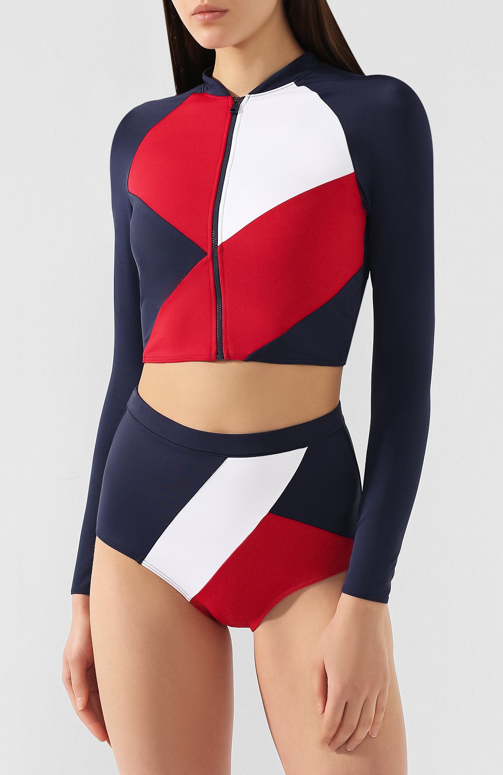 Плавки-бикини TOMMY HILFIGER разноцветного цвета по цене 4490 руб., арт. UW0UW01471, фото 2 Плавки-бикини TOMMY HILFIGER, арт. UW0UW01471, фото 2