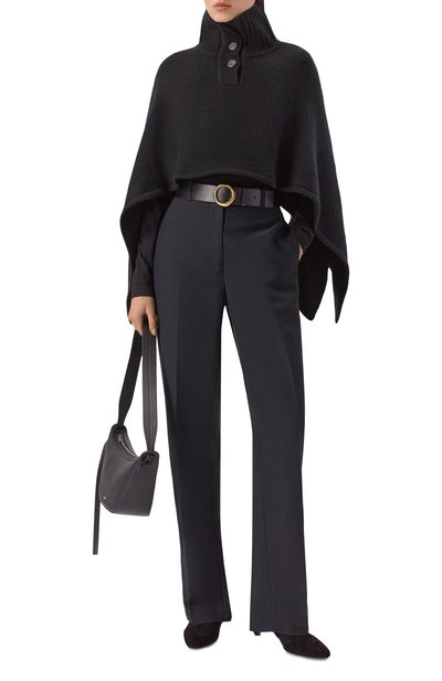 Кашемировая накидка YVES SALOMON черного цвета по цене 97500 руб., арт. 26WAA504XXMACA, фото 2 Кашемировая накидка YVES SALOMON, арт. 26WAA504XXMACA, фото 2